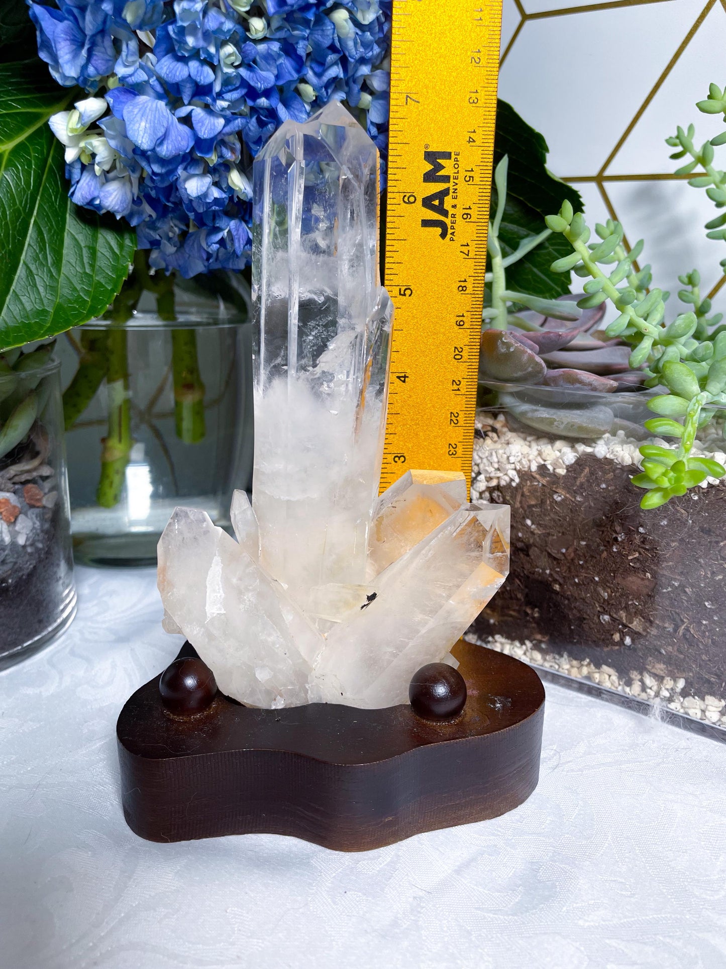 MASTER Crystal Clear Quartz with Stand - Crystal Amplifier - Harmonizes Enviornment - Ancient Wisdom - E7